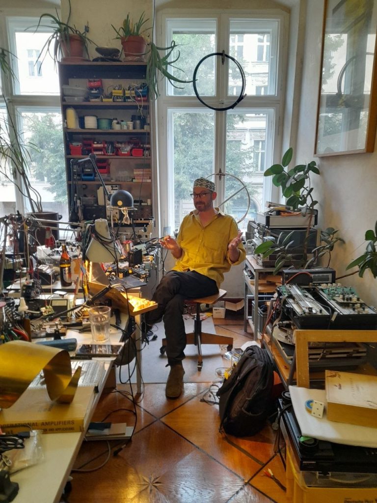 Wouter Jaspers in the workshop